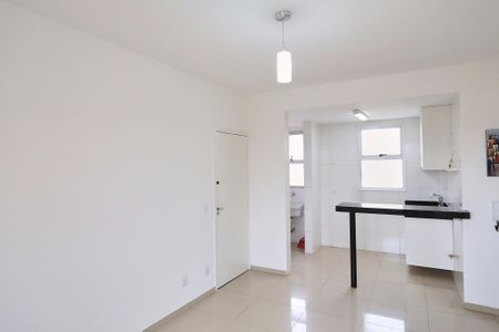 Sala de apartamento para alugar com 2 quartos, 52m² em Paraíso, Belo Horizonte