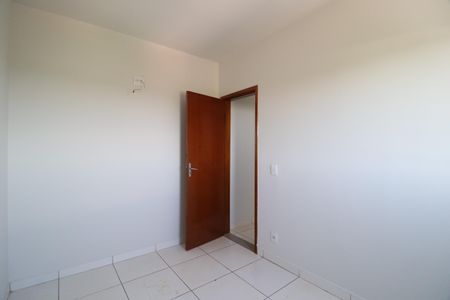 Quarto 1 de apartamento para alugar com 2 quartos, 48m² em Chácaras Panorama, Uberlândia