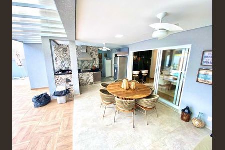 Casa de Condomínio à venda com 4 quartos, 305m² em Swiss Park, Campinas