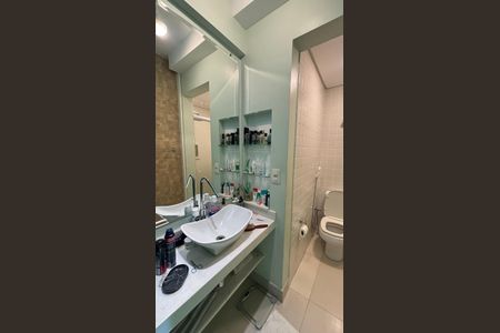 Apartamento à venda com 115m², 4 quartos e 4 vagasBanheiro da Suíte 3