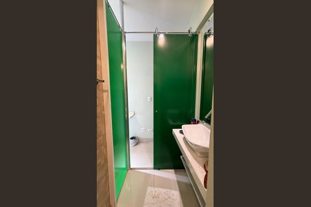 Apartamento à venda com 115m², 4 quartos e 4 vagasBanheiro da Suíte 3