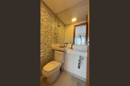 Apartamento à venda com 115m², 4 quartos e 4 vagasLavabo