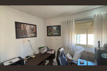 Apartamento à venda com 115m², 4 quartos e 4 vagasQuarto
