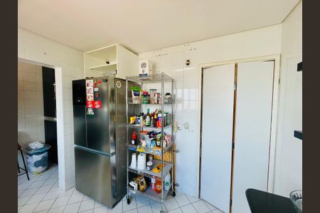 Apartamento à venda com 91m², 3 quartos e 2 vagas Apartamento à venda com 91m², 3 quartos e 2 vagasCozinha