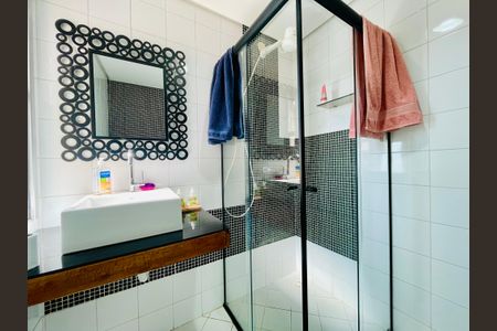 Apartamento à venda com 91m², 3 quartos e 2 vagas Apartamento à venda com 91m², 3 quartos e 2 vagasBanheiro 2