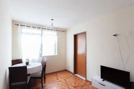 Sala de apartamento para alugar com 3 quartos, 50m² em Copacabana, Belo Horizonte