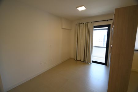 Sala de kitnet/studio para alugar com 1 quarto, 46m² em Centro, Campinas