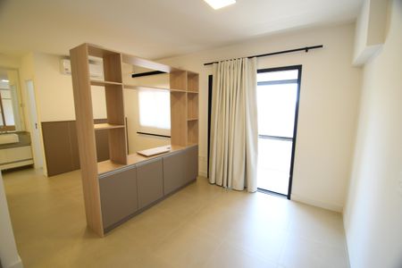 Sala de kitnet/studio para alugar com 1 quarto, 45m² em Centro, Campinas