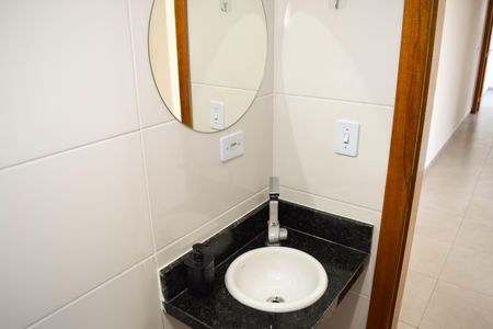 Apartamento para alugar com 45m², 2 quartos e sem vaga Apartamento para alugar com 45m², 2 quartos e sem vagaBanheiro Social