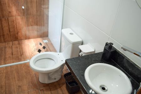 Apartamento para alugar com 45m², 2 quartos e sem vaga Apartamento para alugar com 45m², 2 quartos e sem vagaBanheiro Social
