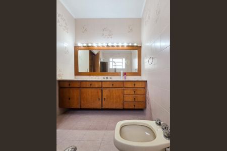 Casa à venda com 305m², 4 quartos e 4 vagas Casa à venda com 305m², 4 quartos e 4 vagasBanheiro - Suíte 1