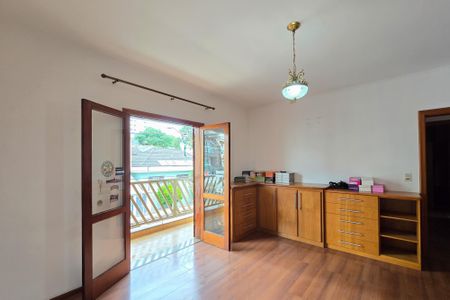 Casa à venda com 305m², 4 quartos e 4 vagas Casa à venda com 305m², 4 quartos e 4 vagasSuíte 1