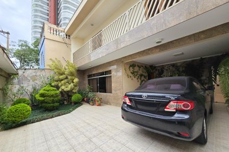 Casa à venda com 305m², 4 quartos e 4 vagas Casa à venda com 305m², 4 quartos e 4 vagasGaragem