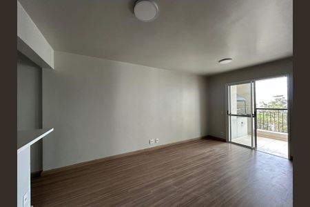 Sala de apartamento para alugar com 2 quartos, 81m² em Vila Amélia, São Paulo
