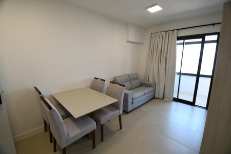 Sala de kitnet/studio para alugar com 1 quarto, 46m² em Centro, Campinas