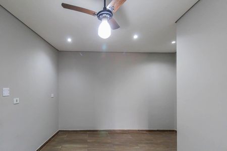 Sala de casa para alugar com 3 quartos, 180m² em Parque São Lucas, São Paulo