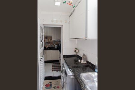 Casa de condomínio à venda com 60m², 2 quartos e 2 vagasÁrea de Serviço