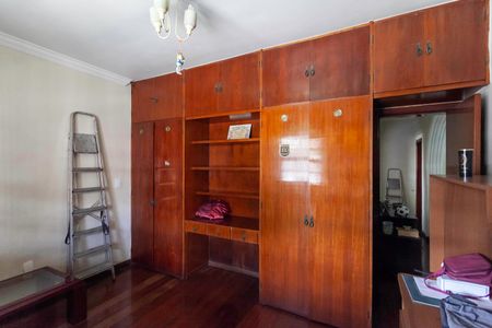 Quarto de casa para alugar com 4 quartos, 300m² em Piratininga, Belo Horizonte