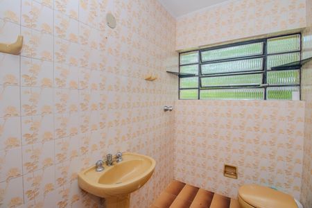 Lavabo de casa para alugar com 4 quartos, 340m² em Vila Ipiranga, Porto Alegre