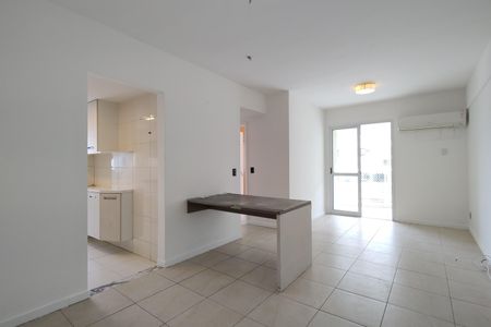 Sala de apartamento para alugar com 3 quartos, 79m² em Freguesia (jacarepaguá), Rio de Janeiro