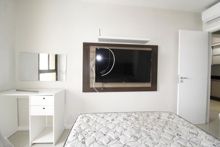 Quarto de apartamento para alugar com 1 quarto, 53m² em Paralela, Salvador