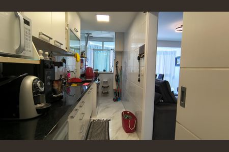 Apartamento à venda com 100m², 2 quartos e 3 vagas