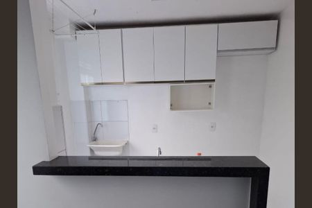 Cozinha  de apartamento à venda com 2 quartos, 43m² em Jardim Bom Sucesso, Campinas
