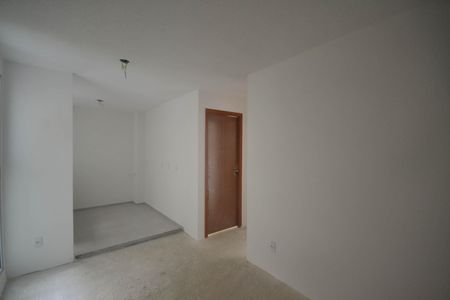 Sala de apartamento para alugar com 2 quartos, 43m² em Jardim Alvorada, Nova Iguaçu