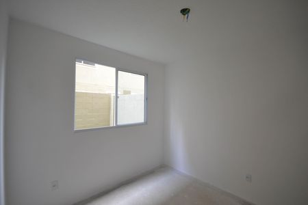 Quarto 1 de apartamento para alugar com 2 quartos, 43m² em Jardim Alvorada, Nova Iguaçu