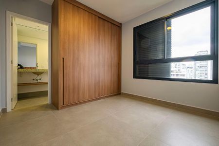 Apartamento para alugar com 72m², 2 quartos e 1 vagaSuíte