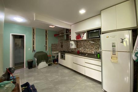 Apartamento para alugar com 58m², 2 quartos e sem vagaCozinha e Área de Serviço