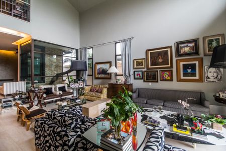 Sala  de casa de condomínio à venda com 4 quartos, 608m² em Alphaville, Santana de Parnaíba