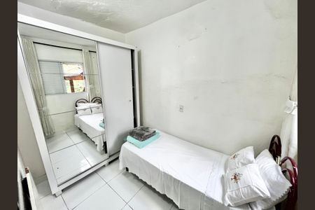 Quarto de casa para alugar com 2 quartos, 80m² em Jardim Bandeirantes, São Paulo