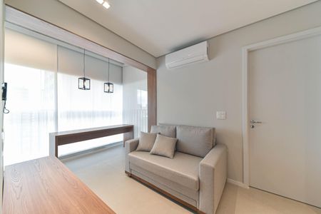 Sala de apartamento para alugar com 2 quartos, 41m² em Santo Amaro, São Paulo