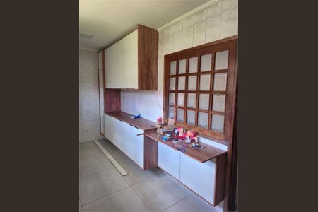 Casa à venda com 3 quartos, 140m² em Jardim dos Estados, São Paulo