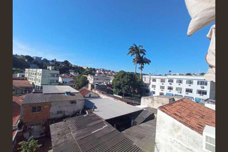 Apartamento à venda com 63m², 2 quartos e 1 vaga