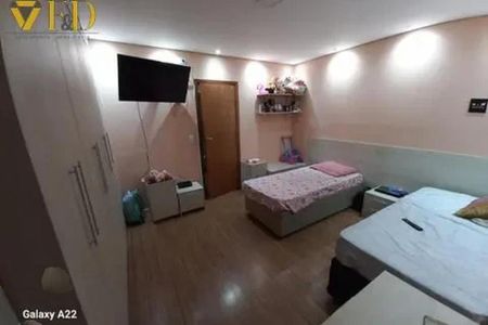 Casa à venda com 2 quartos, 100m² em Vila Taquari, São Paulo