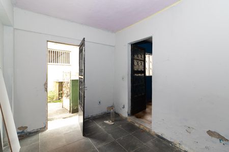 Sala de casa para alugar com 1 quarto, 60m² em Rocha Miranda, Rio de Janeiro