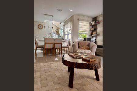 Casa à venda com 3 quartos, 360m² em Cidade Mãe do Céu, São Paulo