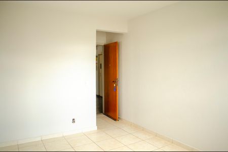 Sala de apartamento para alugar com 2 quartos, 72m² em Setor Leste Universitário, Goiânia