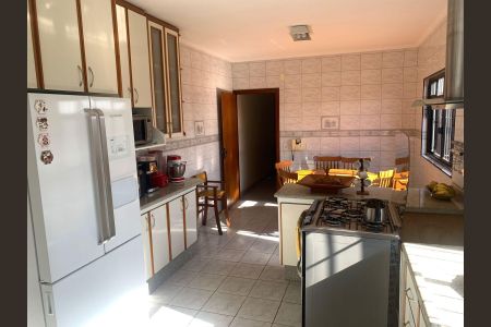 Casa à venda com 3 quartos, 263m² em Jardim Consorcio, São Paulo