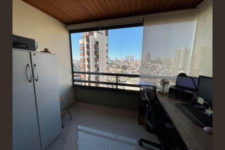 Apartamento à venda com 115m², 3 quartos e 2 vagasVaranda