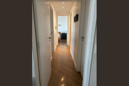 Apartamento à venda com 115m², 3 quartos e 2 vagasCorredor