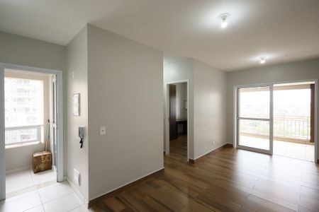 Sala de apartamento para alugar com 2 quartos, 65m² em Jardim Umuarama, São Paulo