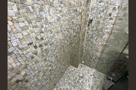 Apartamento à venda com 47m², 1 quarto e sem vagaBanheiro