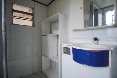 Banheiro de casa para alugar com 1 quarto, 99m² em Navegantes, Porto Alegre