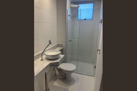Banheiro de apartamento à venda com 2 quartos, 45m² em Jardim São Vicente, Campinas