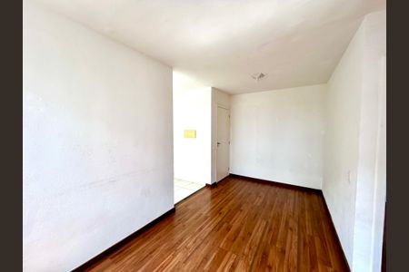 Sala de apartamento para alugar com 2 quartos, 42m² em Vila Nova Bonsucesso, Guarulhos