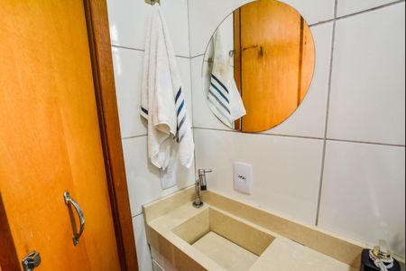 Apartamento para alugar com 76m², 2 quartos e 1 vaga Apartamento para alugar com 76m², 2 quartos e 1 vagaBanheiro