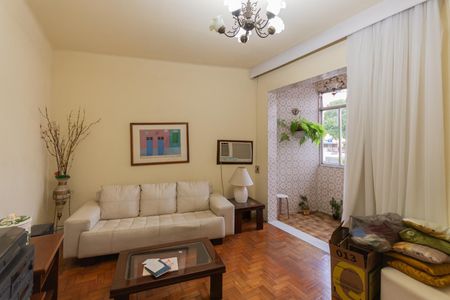 Quarto 1 de apartamento para alugar com 2 quartos, 90m² em Praça da Bandeira, Rio de Janeiro
